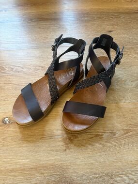Blowfish Women's Leather Braided Sandals Size 6